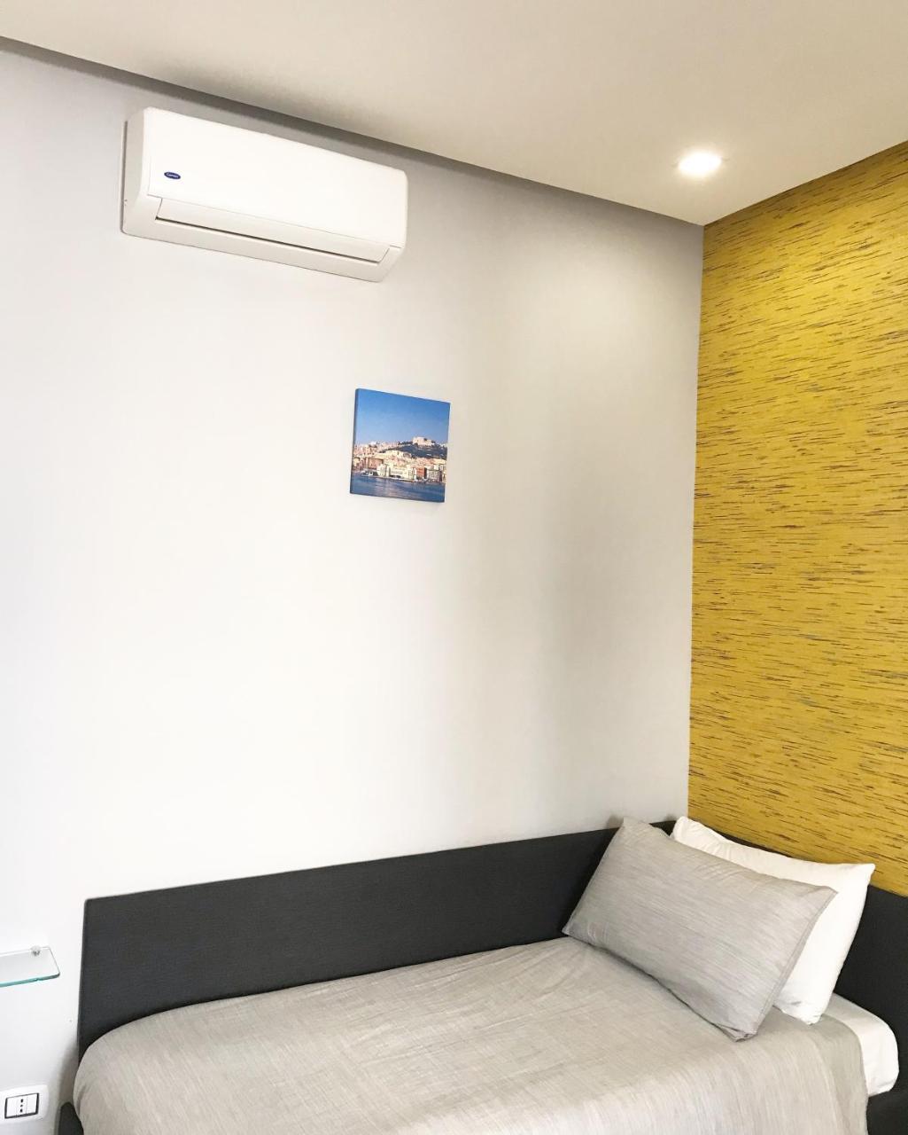 Terrazza Aragon Room And Spa Napoli Eksteriør bilde